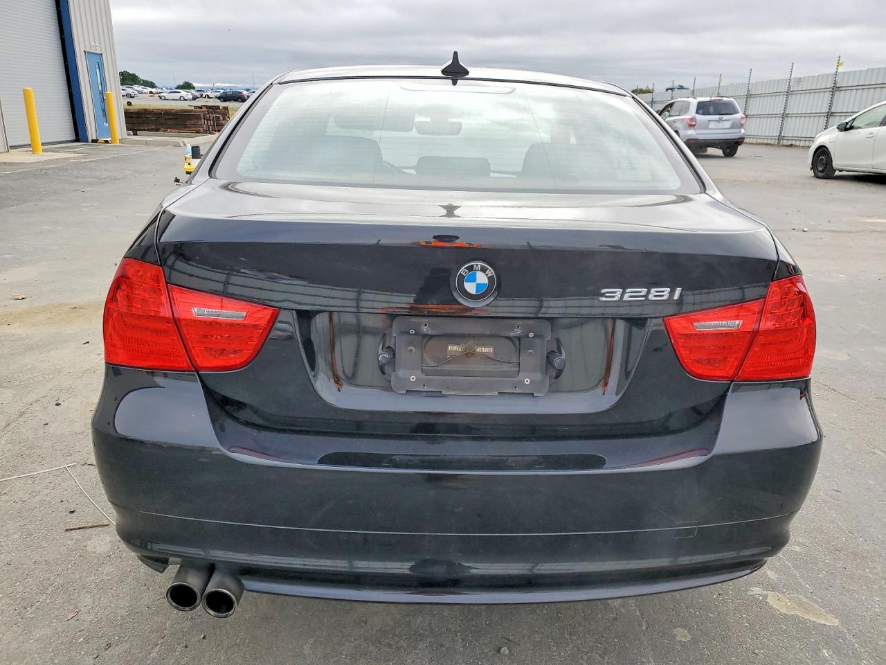 2009 BMW 3 series VIN WBAPH57549NL77112 photo 6
