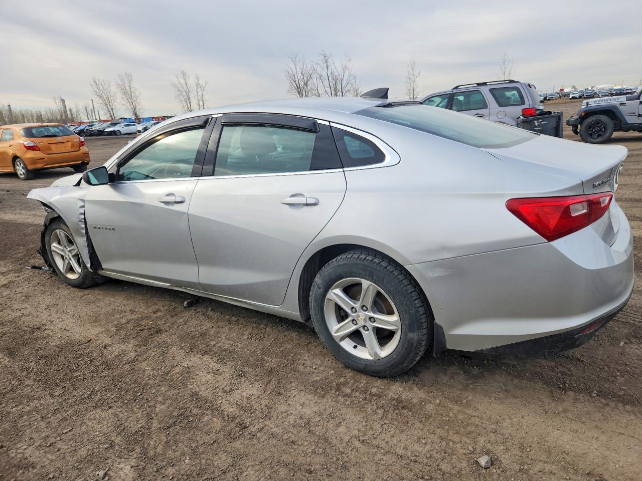 2020 Chevrolet Malibu VIN 1G1ZB5ST5LF025959 photo 2