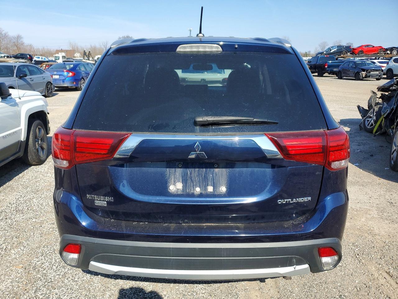 2016 Mitsubishi Outlander VIN JA4AZ2A35GZ603623 photo 6