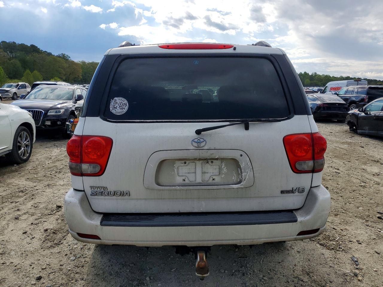 2005 Toyota Sequoia VIN 5TDZT34A75S255462 photo 6