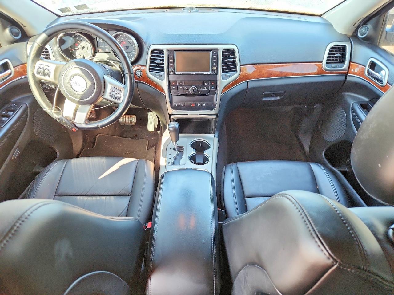 2011 Jeep Cherokee VIN 1J4RR5GT0BC556282 photo 8