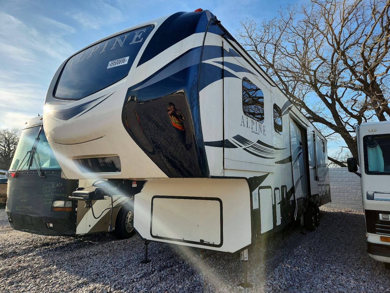 2019 KEYSTONE Alpine 370 VIN 4YDF3702XKE780362 photo 2