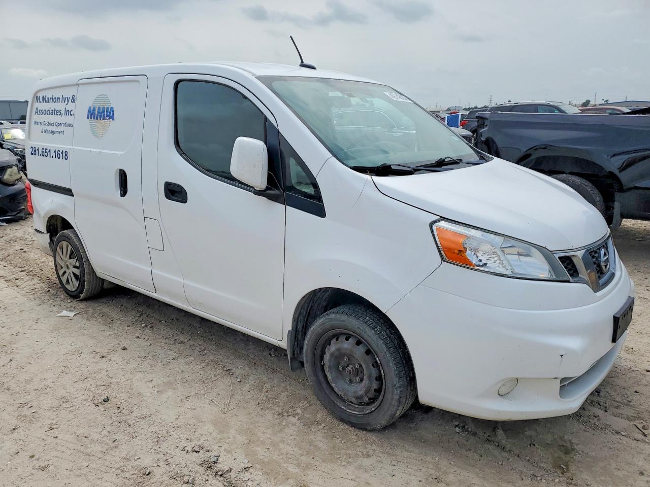 2017 Nissan Nv VIN 3N6CM0KN5HK692350 photo 4