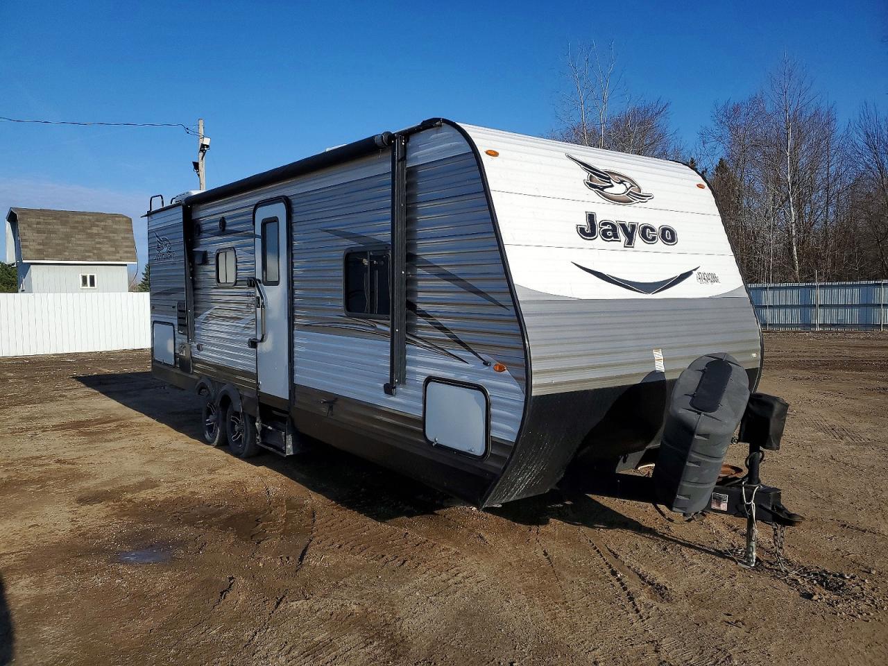 2017 JAYCO Travel tra VIN 1UJBJ0BN7H1T80135 photo 1