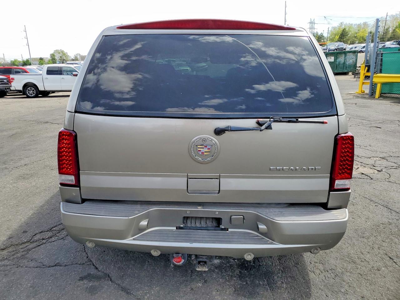 2002 Cadillac Escalade VIN 1GYEK63N32R308752 photo 6