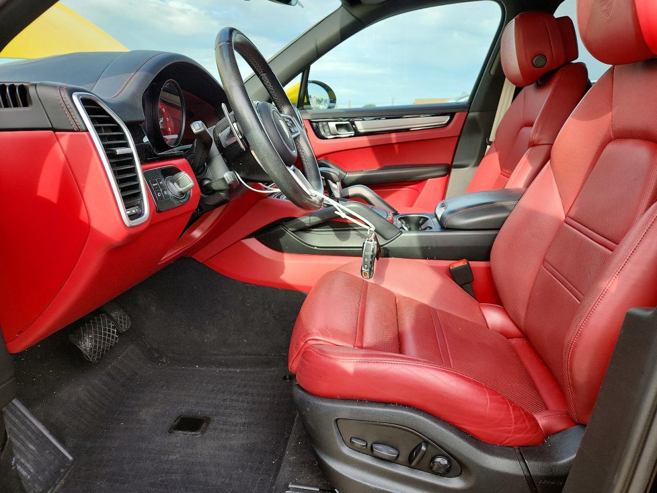 2023 Porsche Cayenne VIN WP1AA2AY9PDA04647 photo 7