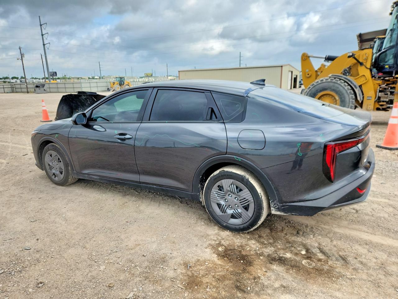 2025 Kia All other VIN 3KPFT4DE5SE210621 photo 2