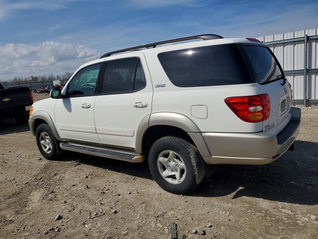2002 Toyota Sequoia VIN 5TDBT44A72S100347 photo 2