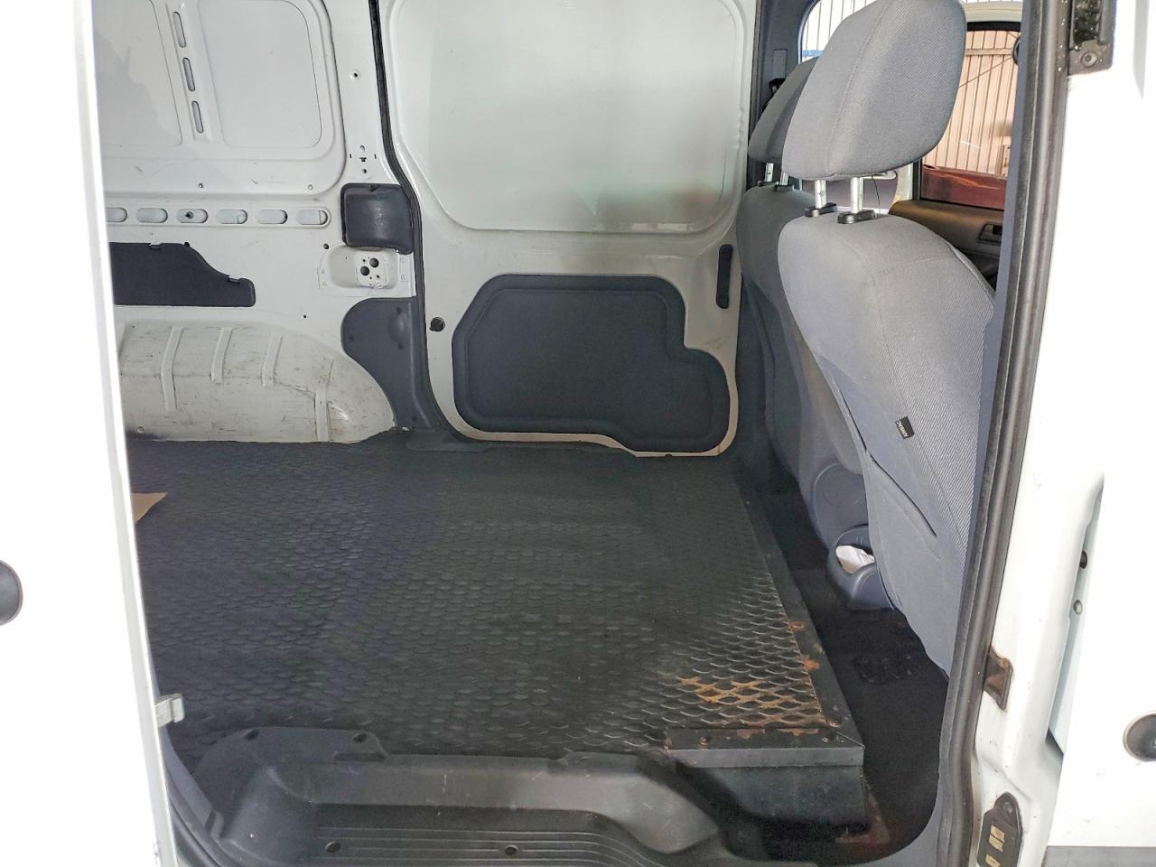 2010 Ford Transit VIN NM0LS7DN1AT021863 photo 10