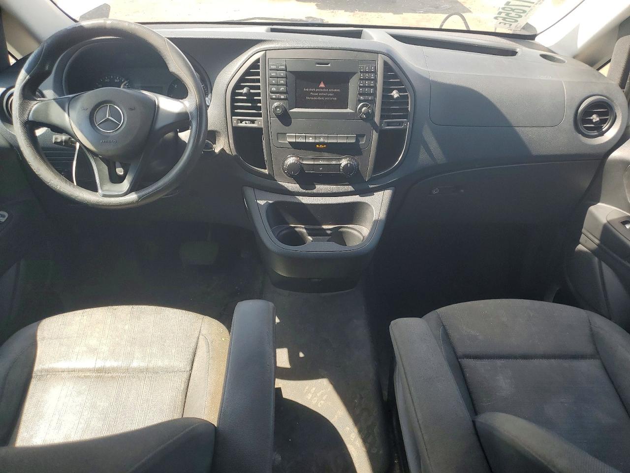 2018 Mercedes Metris VIN WD3PG2EA5J3481395 photo 8