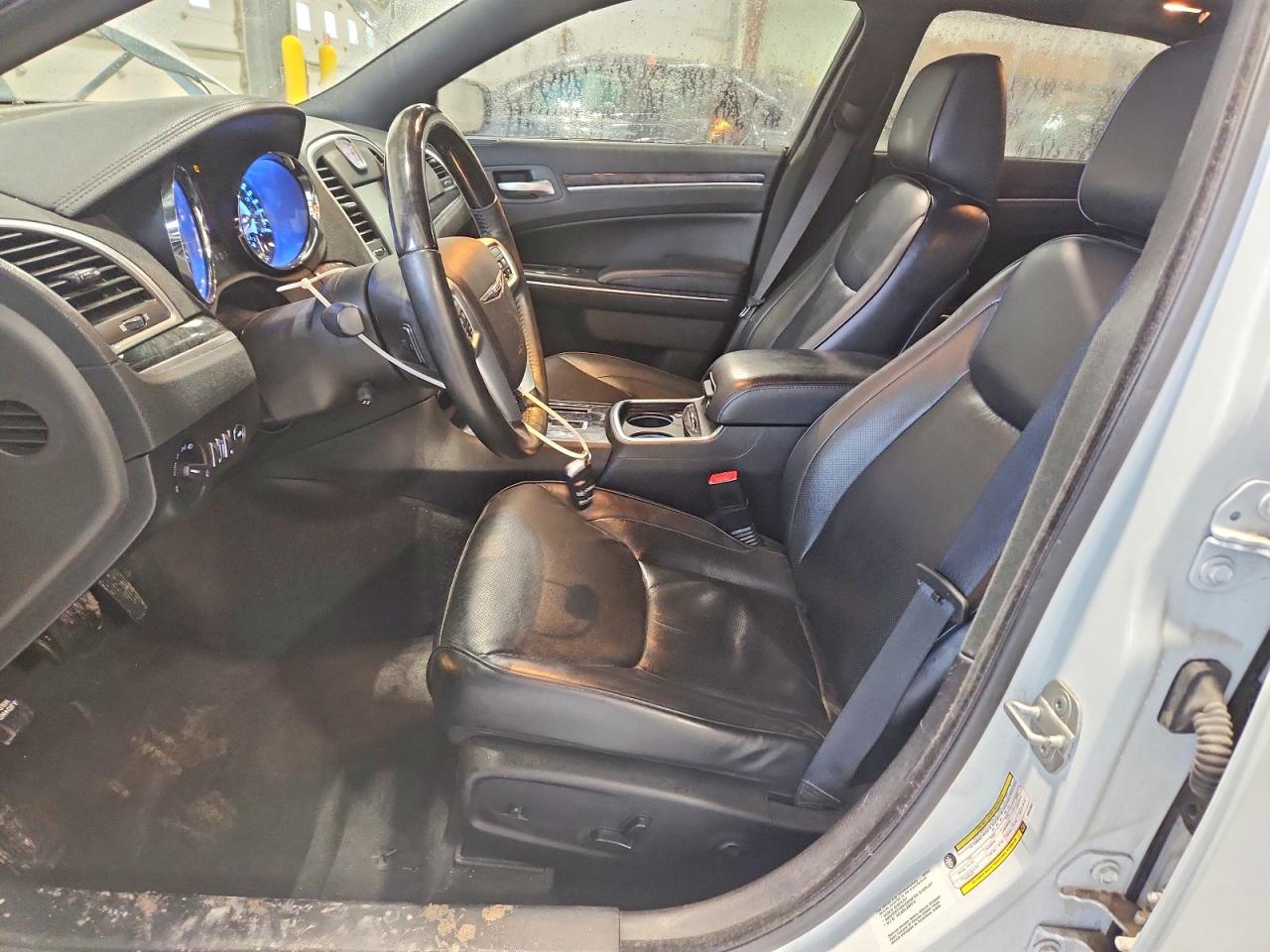 2011 Chrysler 300 VIN 2C3CA6CT1BH523887 photo 7