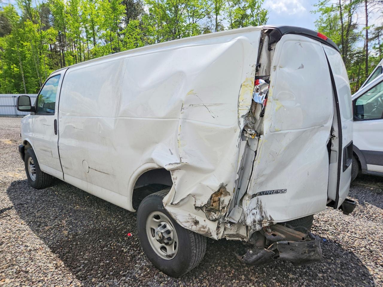 2020 CHEV Express VIN 1GCWGAFGXL1209566 photo 2