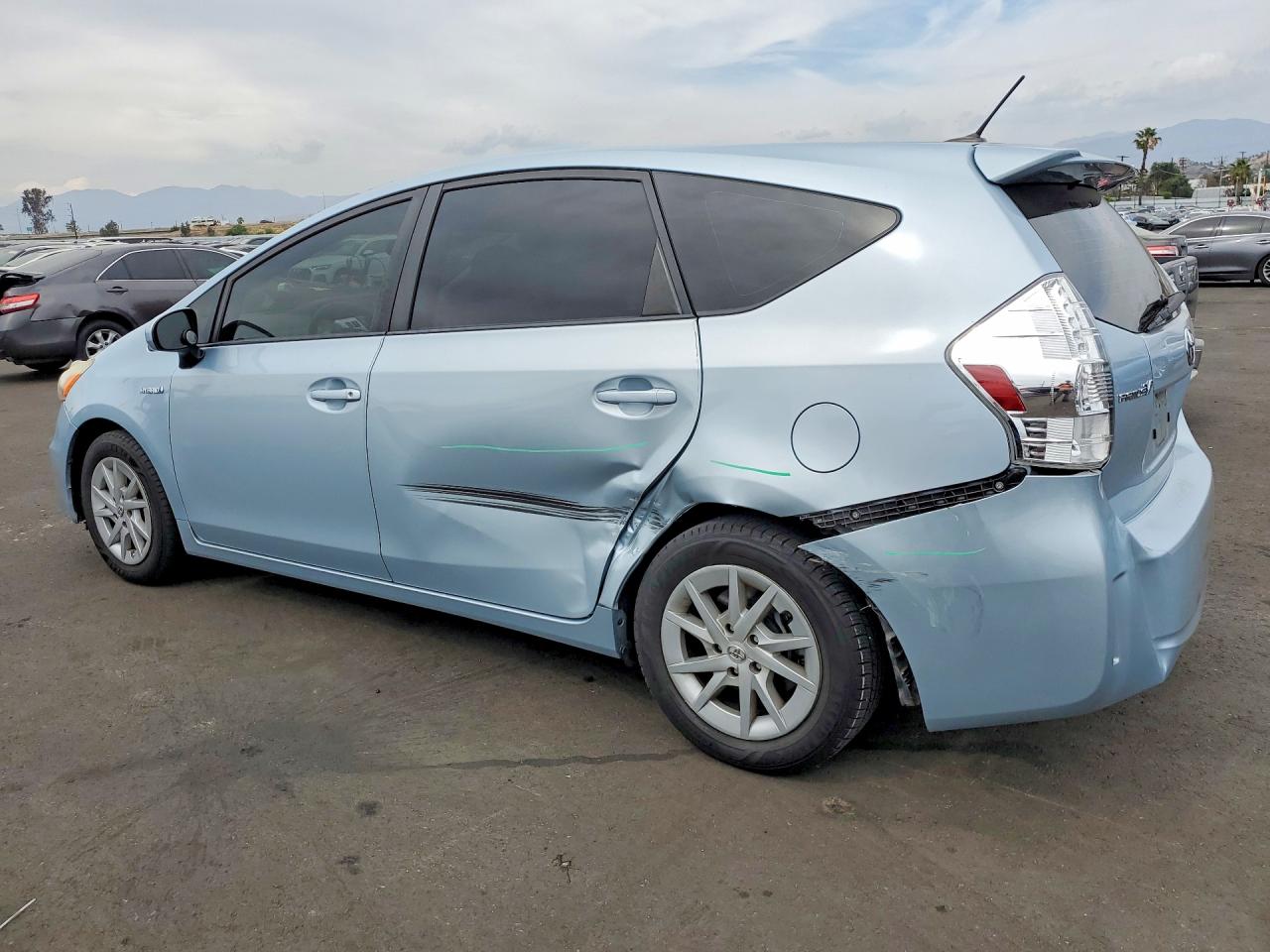 2012 Toyota Prius VIN JTDZN3EU6C3133841 photo 2