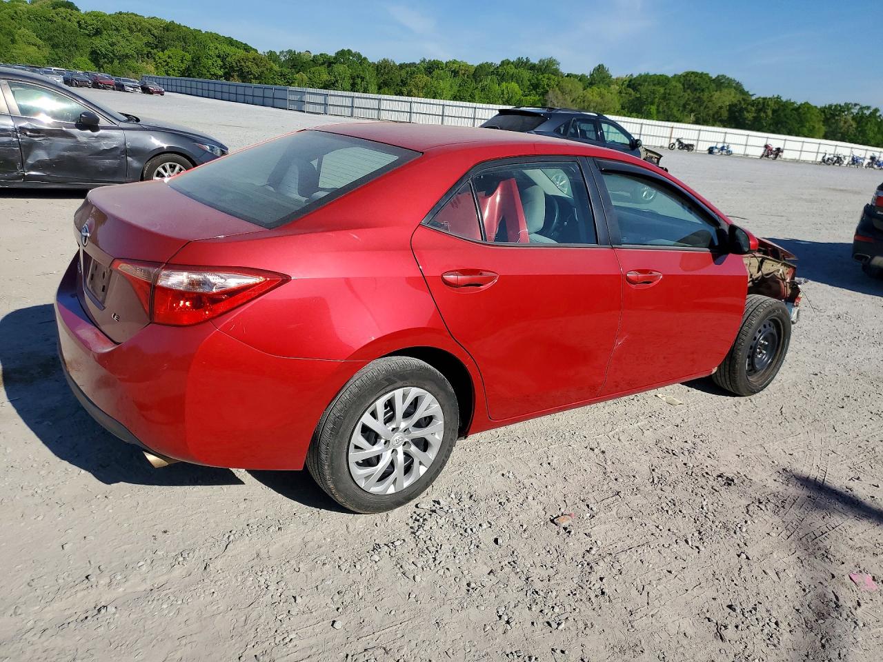 2018 Toyota Corolla VIN 2T1BURHEXJC019373 photo 3