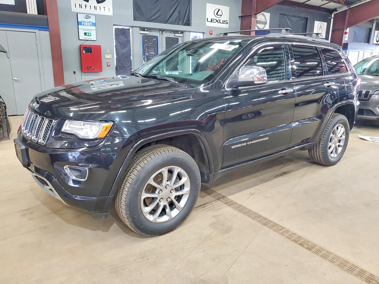 2015 Jeep Grand cher VIN 1C4RJFCG8FC620067 photo 1