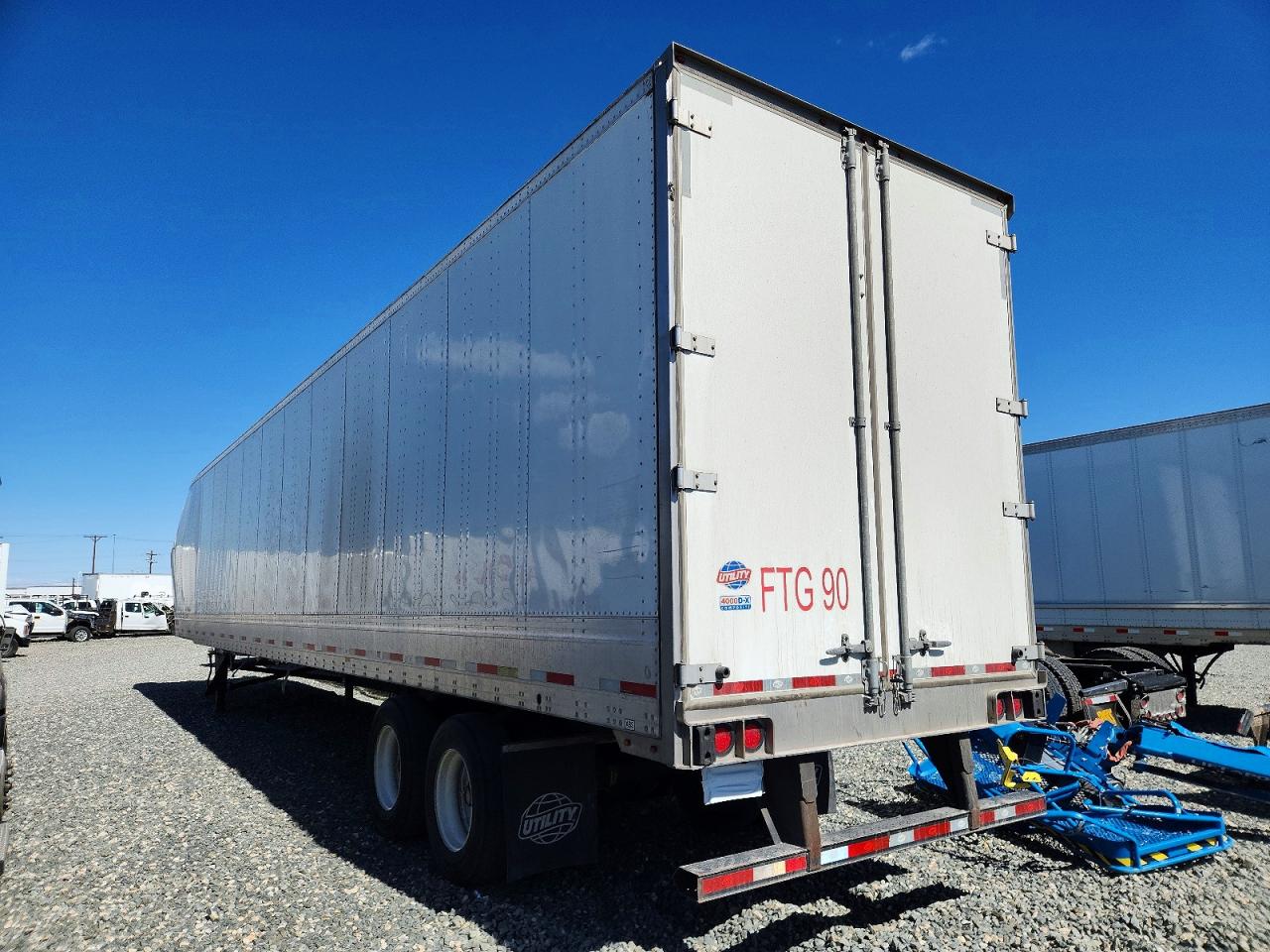 2023 UTILITY TRAILER MANUFACTURE UTILITY TR - TRAILER VIN 1UYVS2532P3923749 photo 3