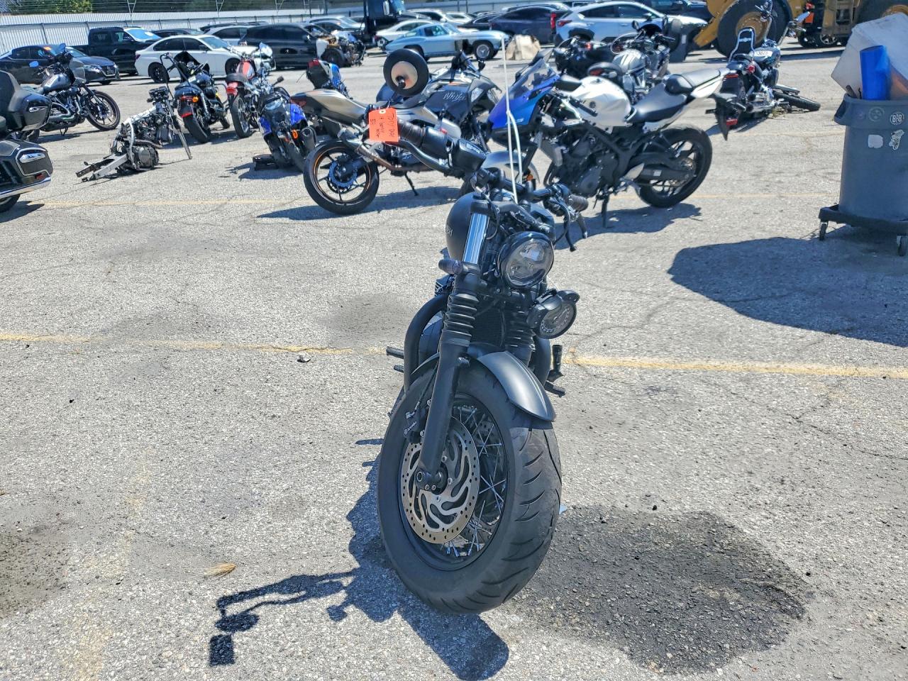 2019 TRIUMPH Bonneville VIN SMTD53HLXKT921857 photo 2