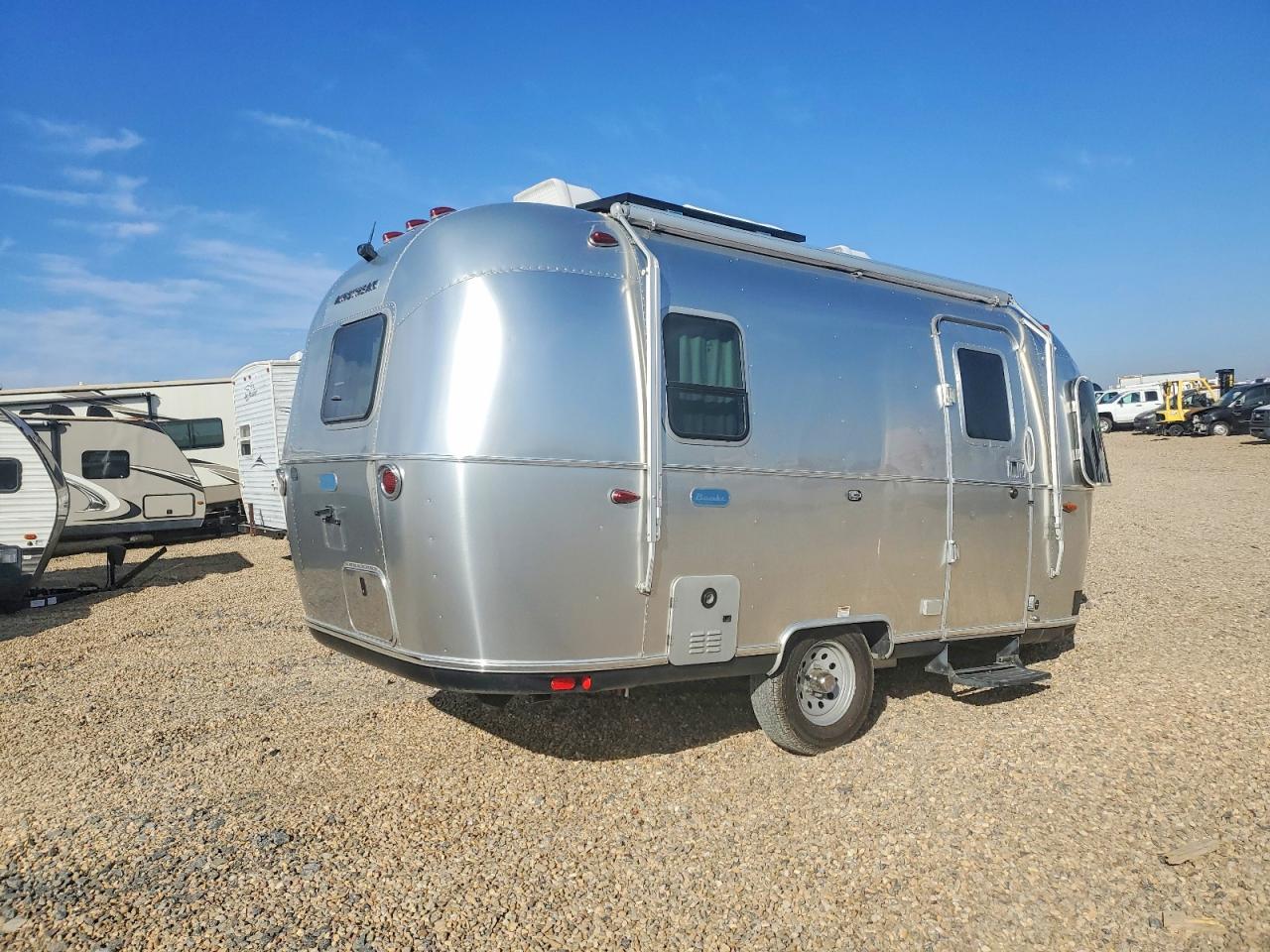 2022 AIRSTREAM Airstream VIN 1STCMAA17NJ561975 photo 4
