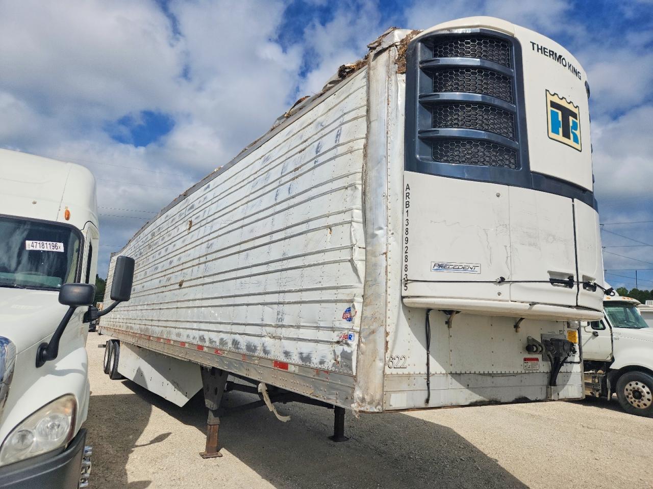 2015 UTILITY All models VIN 1UYVS2538FU115902 photo 1