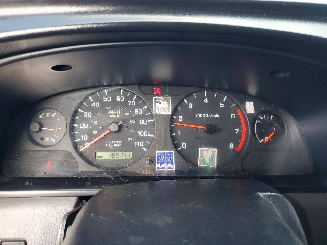 2000 Nissan Frontier VIN 1N6DD26S3YC355584 photo 9