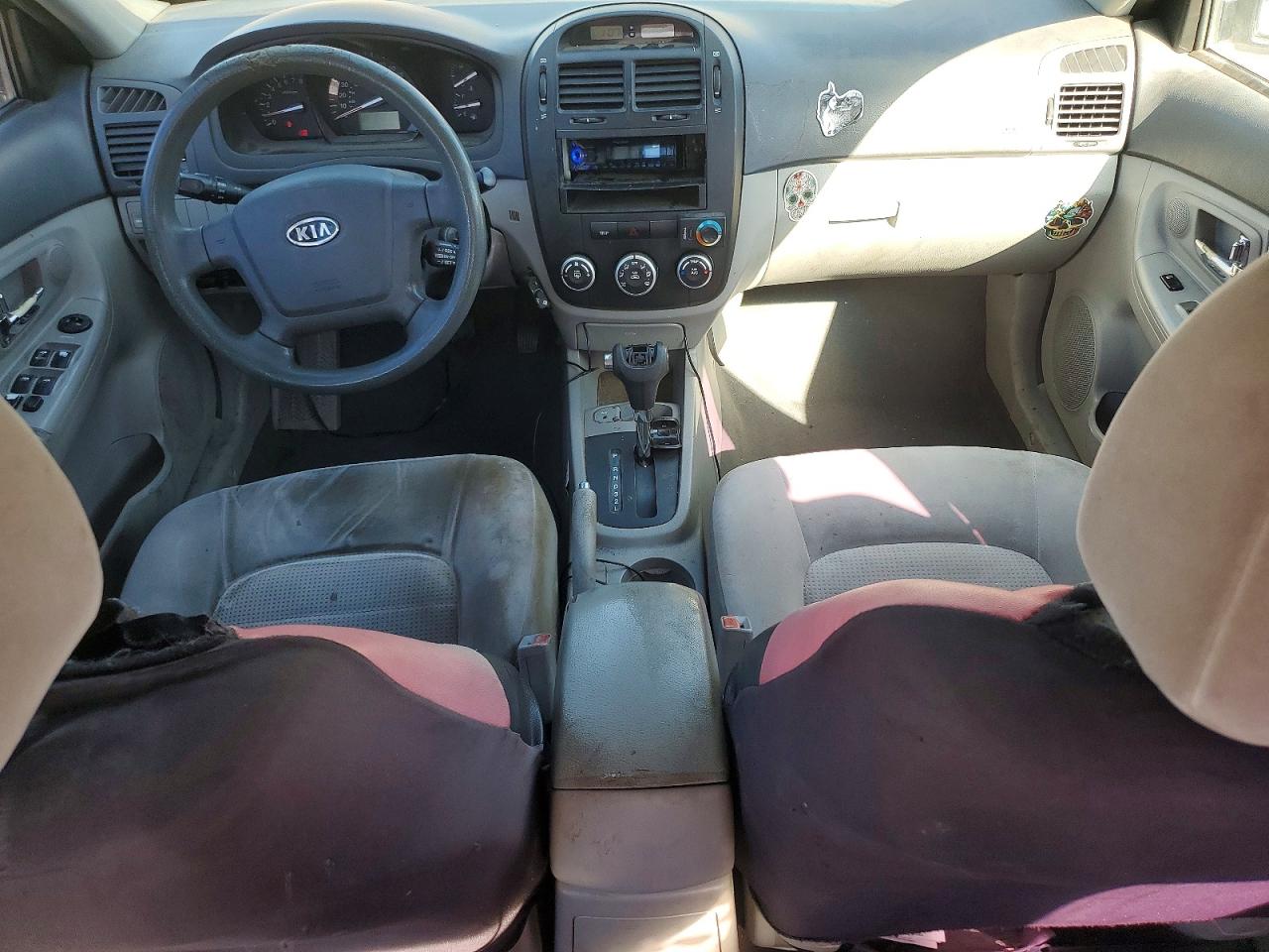2008 Kia Spectra VIN KNAFE122185582816 photo 8