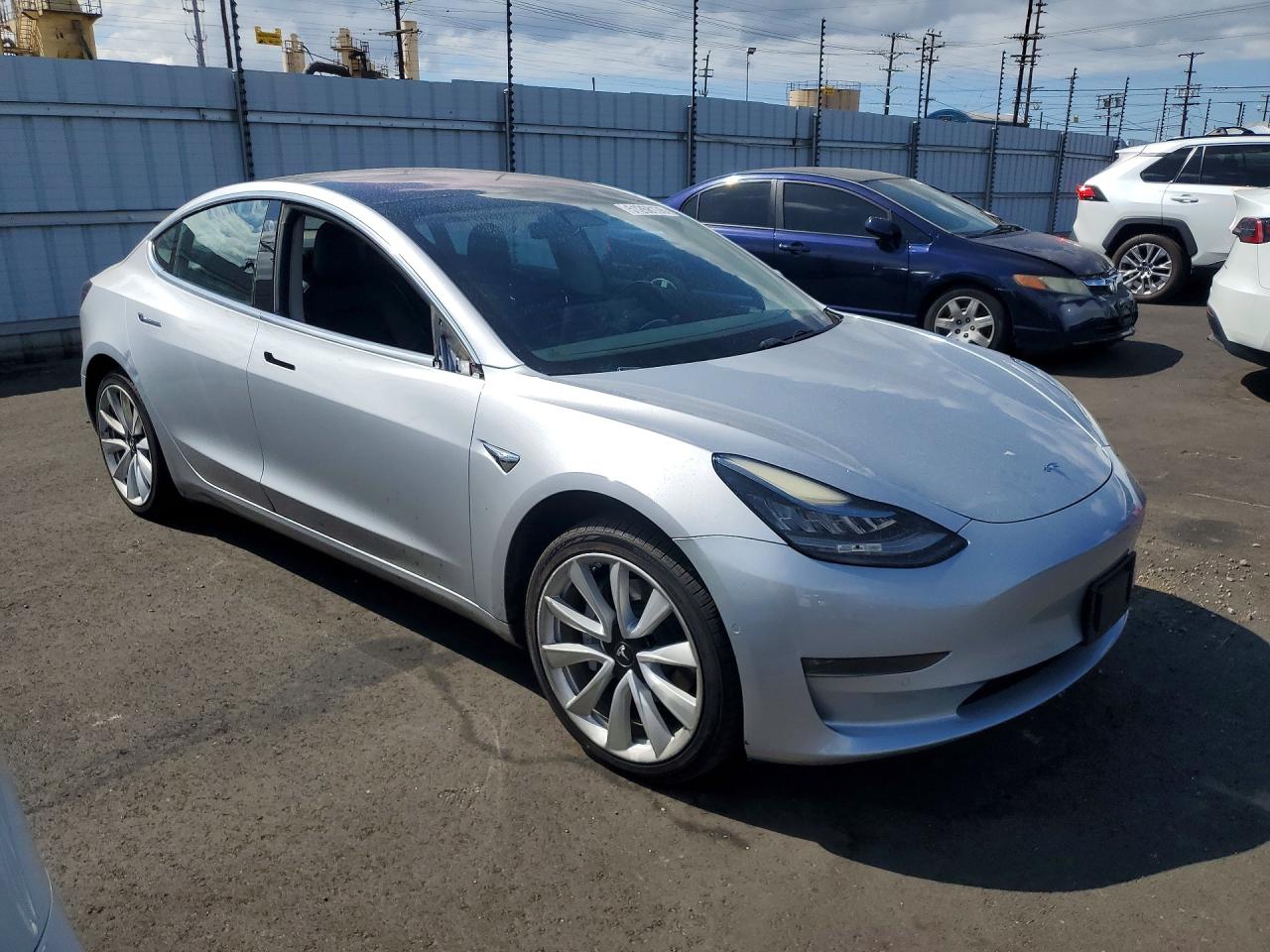 2017 Tesla Model 3 VIN 5YJ3E1EA9HF000985 photo 4