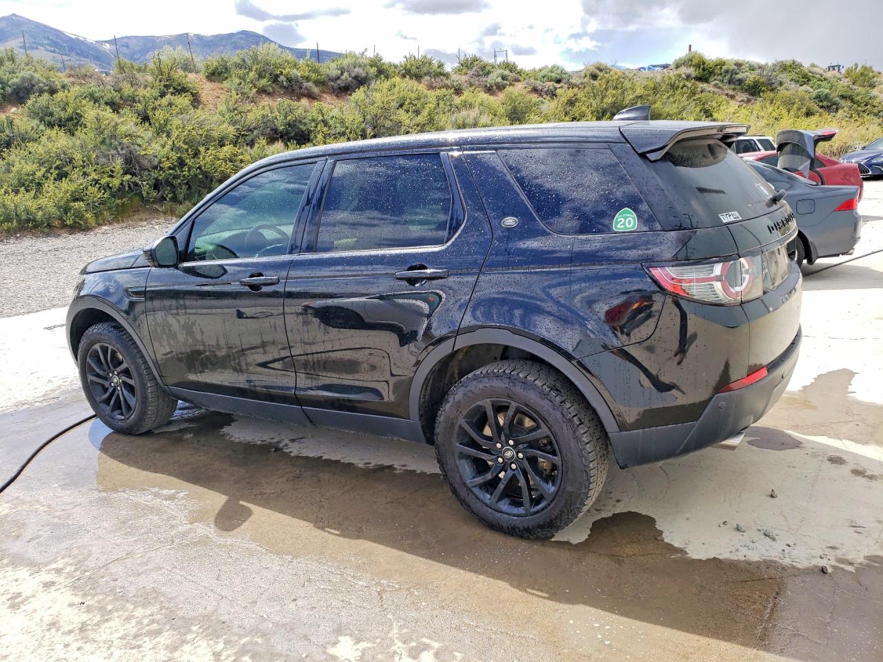 2018 Land Discovery VIN SALCR2RXXJH738172 photo 2
