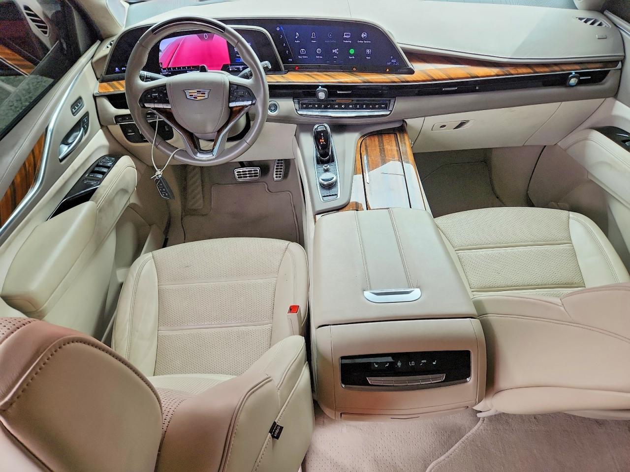 2024 Cadillac Escalade VIN 1GYS4GKL2RR325586 photo 8