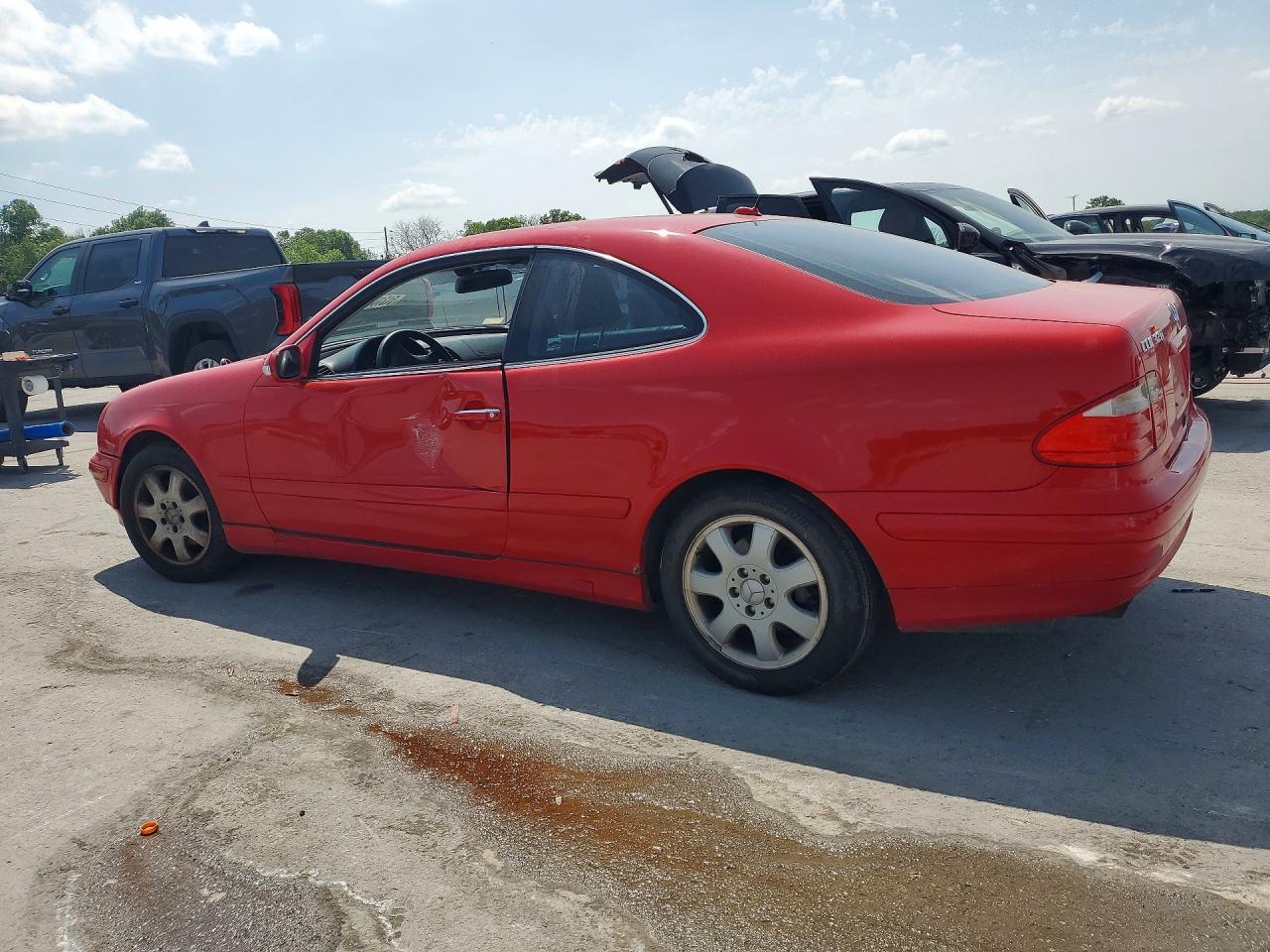 2000 Mercedes-Benz Clk-class VIN WDBLJ65G1YF142223 photo 2