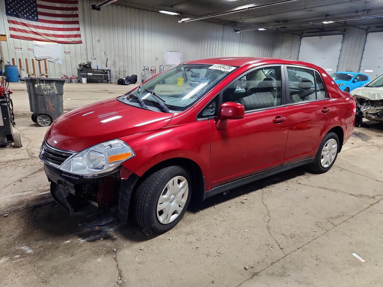 2011 NISSAN Versa VIN 3N1BC1AP5BL449720 photo 1
