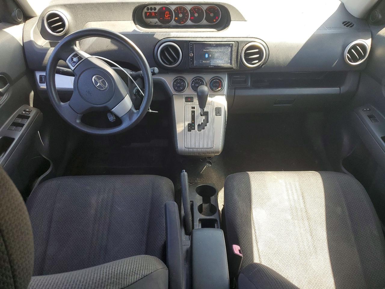 2009 TOYOTA Scion VIN JTLKE50EX91075237 photo 8