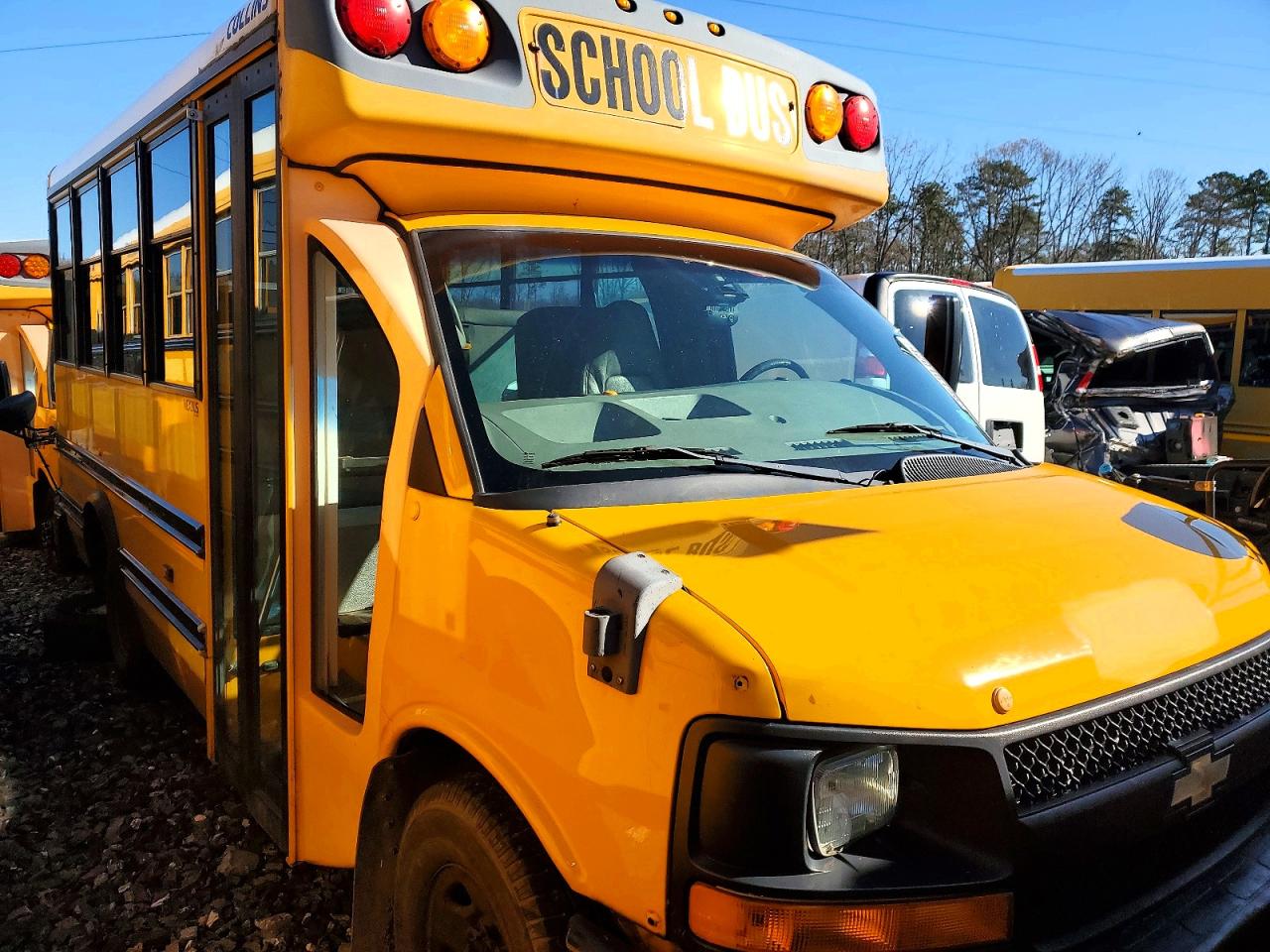 2012 COLLINS Express VIN 1GB0G2BA6C1140750 photo 1