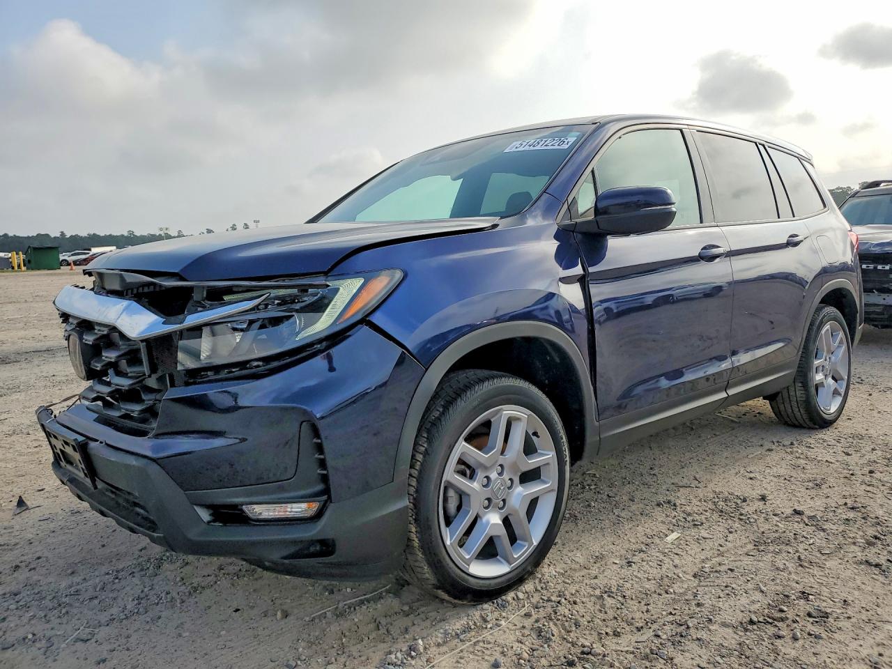 2024 Honda Passport VIN 5FNYF8H56RB012703 photo 1