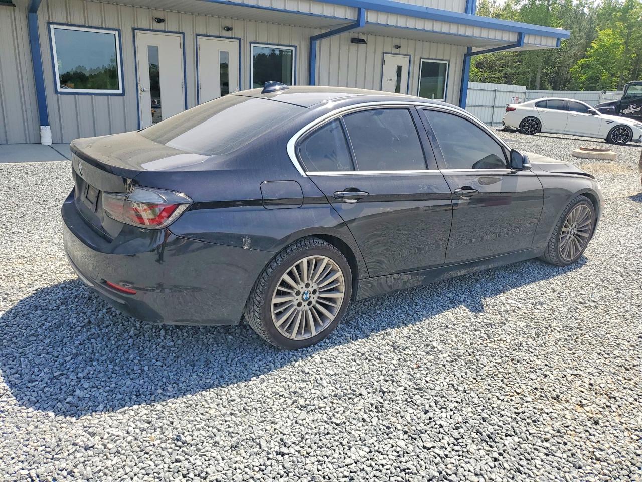 2013 BMW 3 series VIN WBA3A5C57DF355259 photo 3
