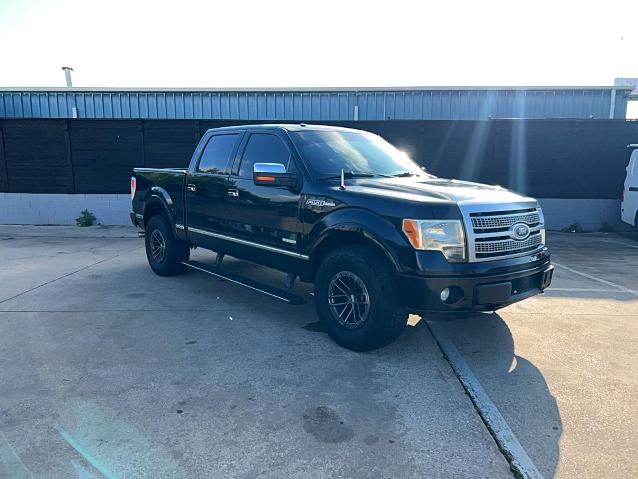 2011 Ford F150 VIN 1FTFW1ET2BFD11379 photo 1