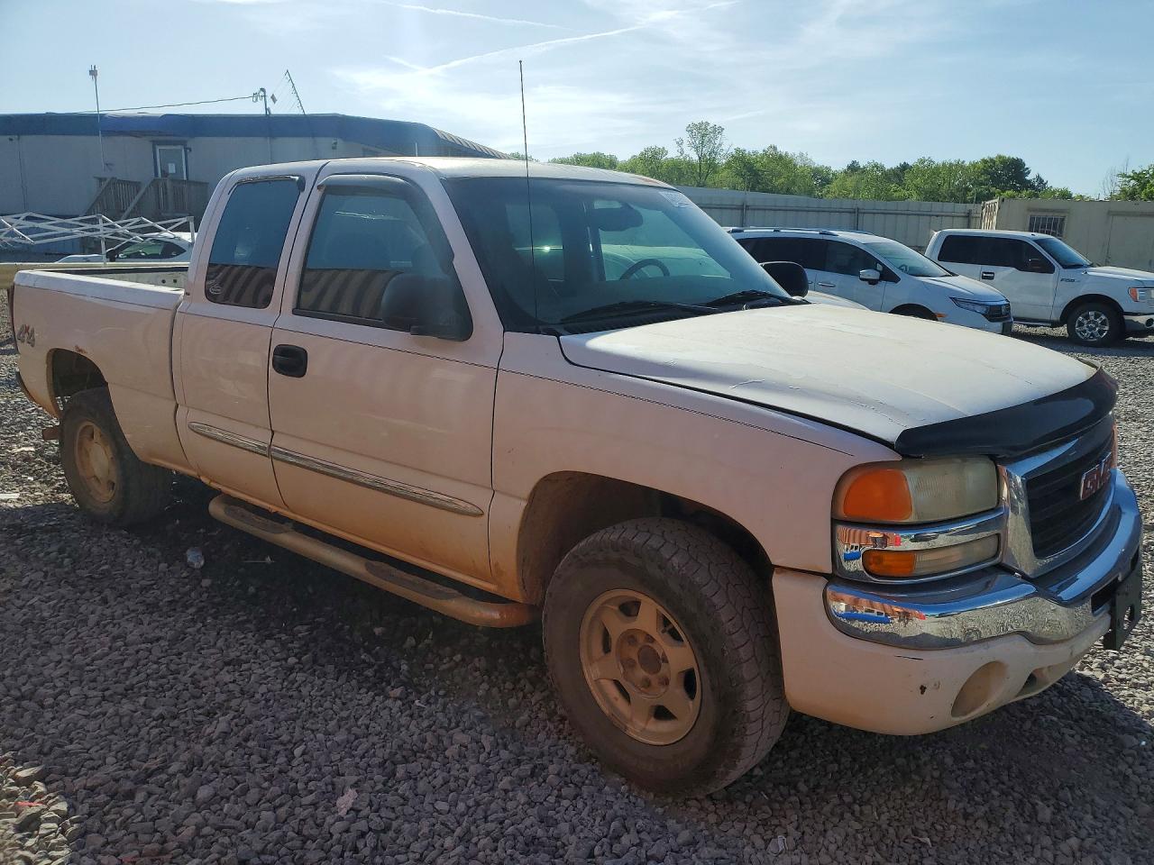 2010 Chevrolet Silverado VIN 2GTEK19T031325100 photo 4