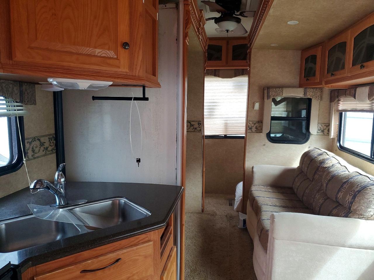 2011 HEARTLAND All models VIN 5SFRG3622BE219901 photo 6