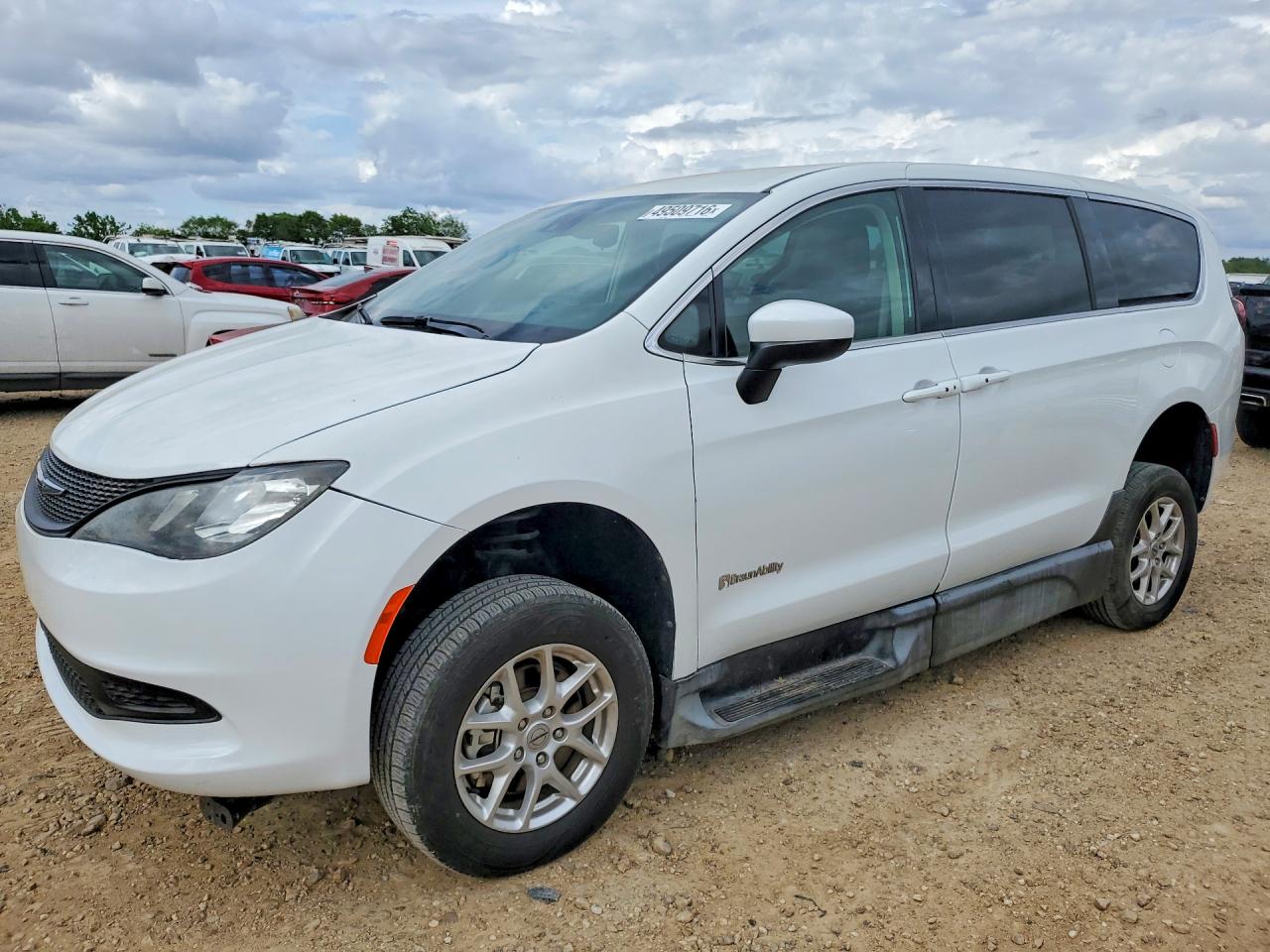2022 Chrysler Minivan VIN 2C4RC1CGXNR105381 photo 1