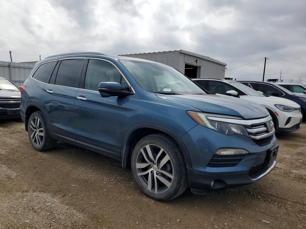 2017 HONDA Pilot VIN 5FNYF6H96HB009595 photo 4