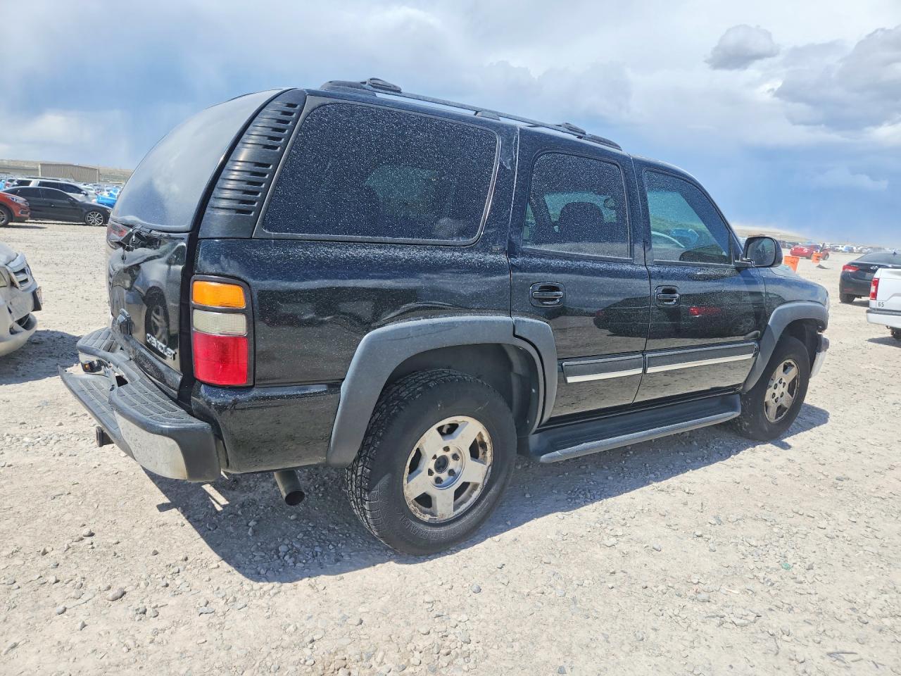 2004 Chevrolet Tahoe VIN 1GNEK13Z04J307174 photo 3