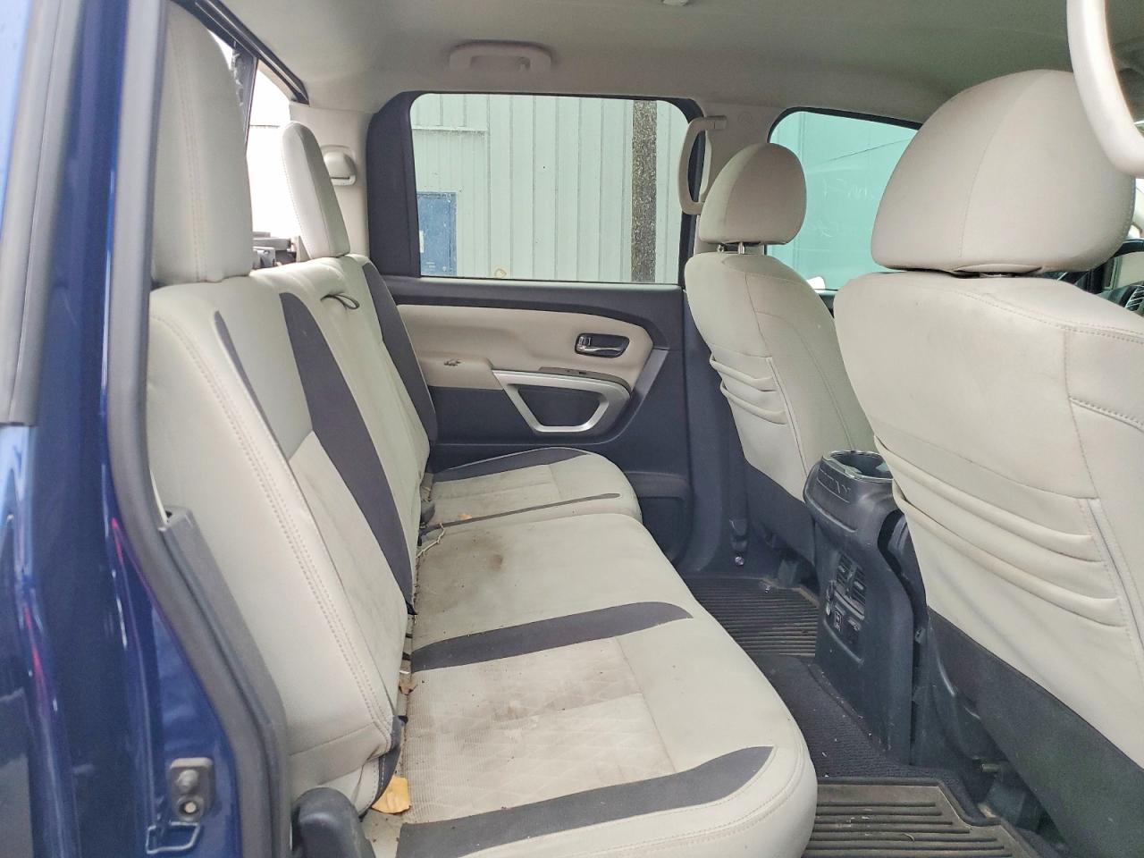 2020 Nissan TITAN VIN 1N6AA1EDXLN502795 photo 10