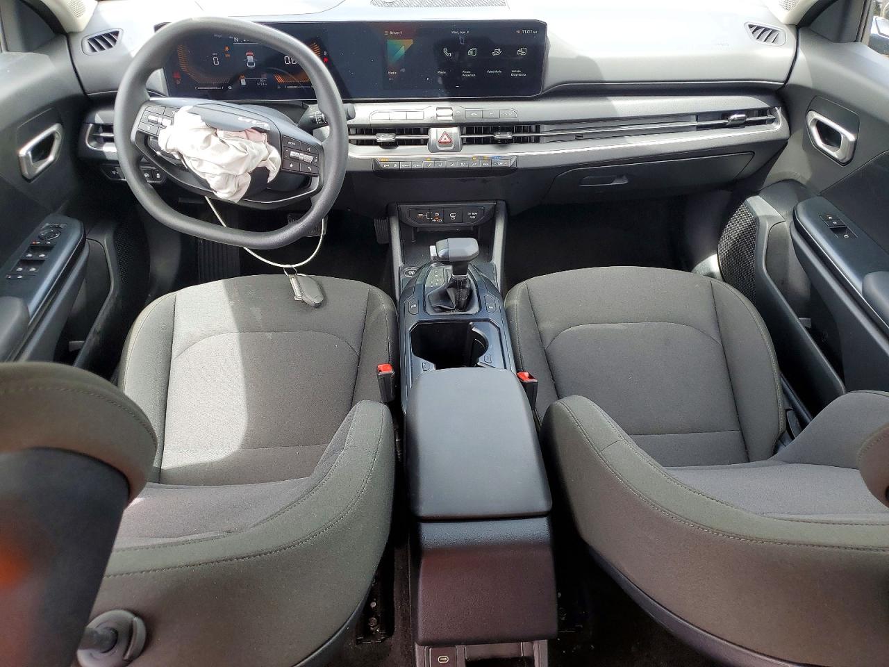 2026 Kia All other VIN 3KPFT4DE9TE251318 photo 8