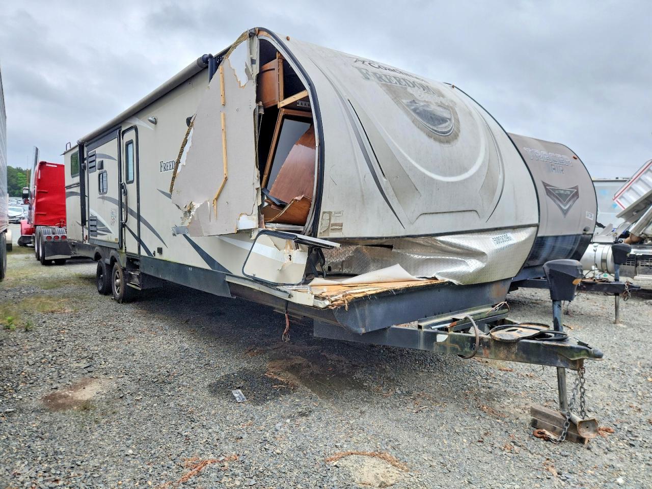 2018 FOREST Freedom ex VIN 5ZT2FEXB8JS029861 photo 1
