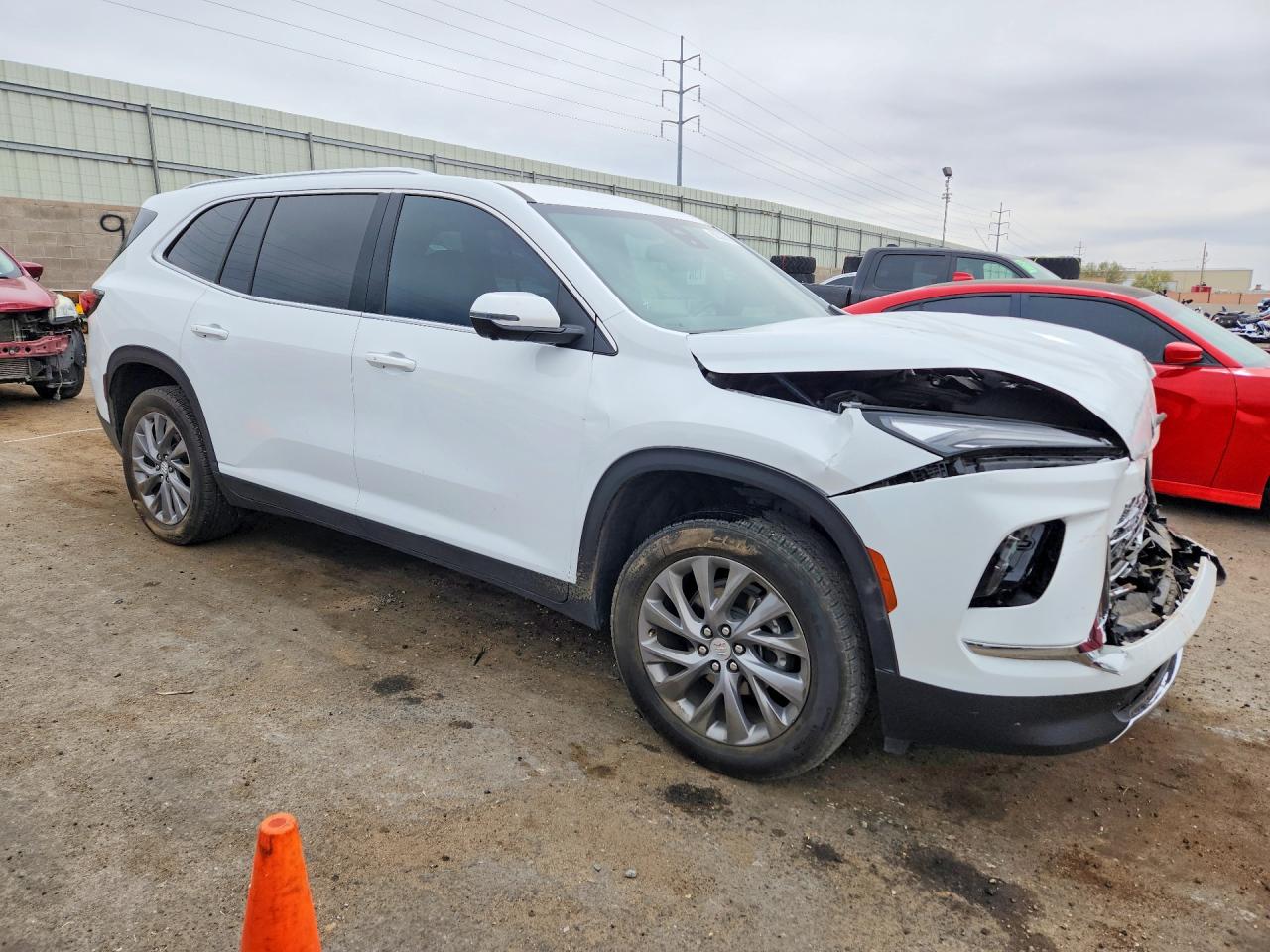2025 Buick Enclave VIN 5GAERARS0SJ101270 photo 4