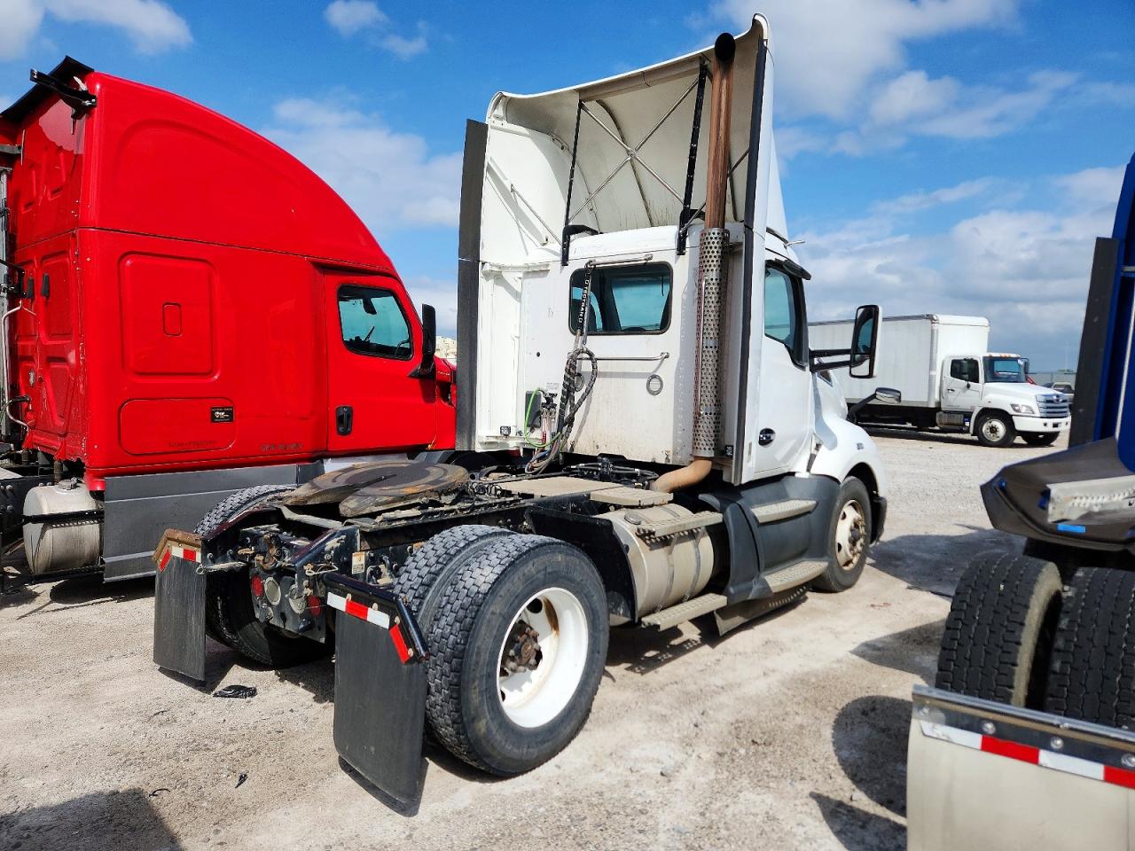 2019 KENWORTH All other VIN 1XKYA48X8KJ296993 photo 4
