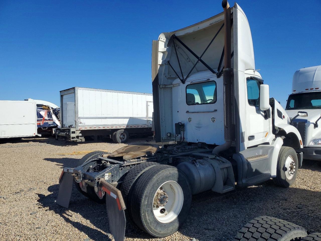 2019 PETERBILT All other VIN 1XPBA48X9KD478698 photo 4