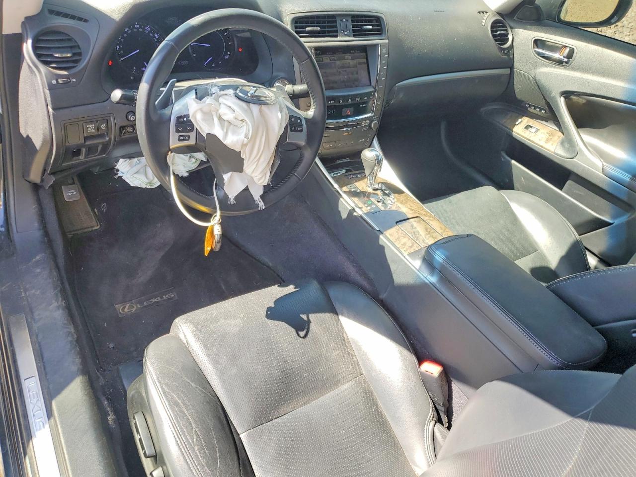 2011 Lexus Is VIN JTHFF2C23B2515503 photo 8