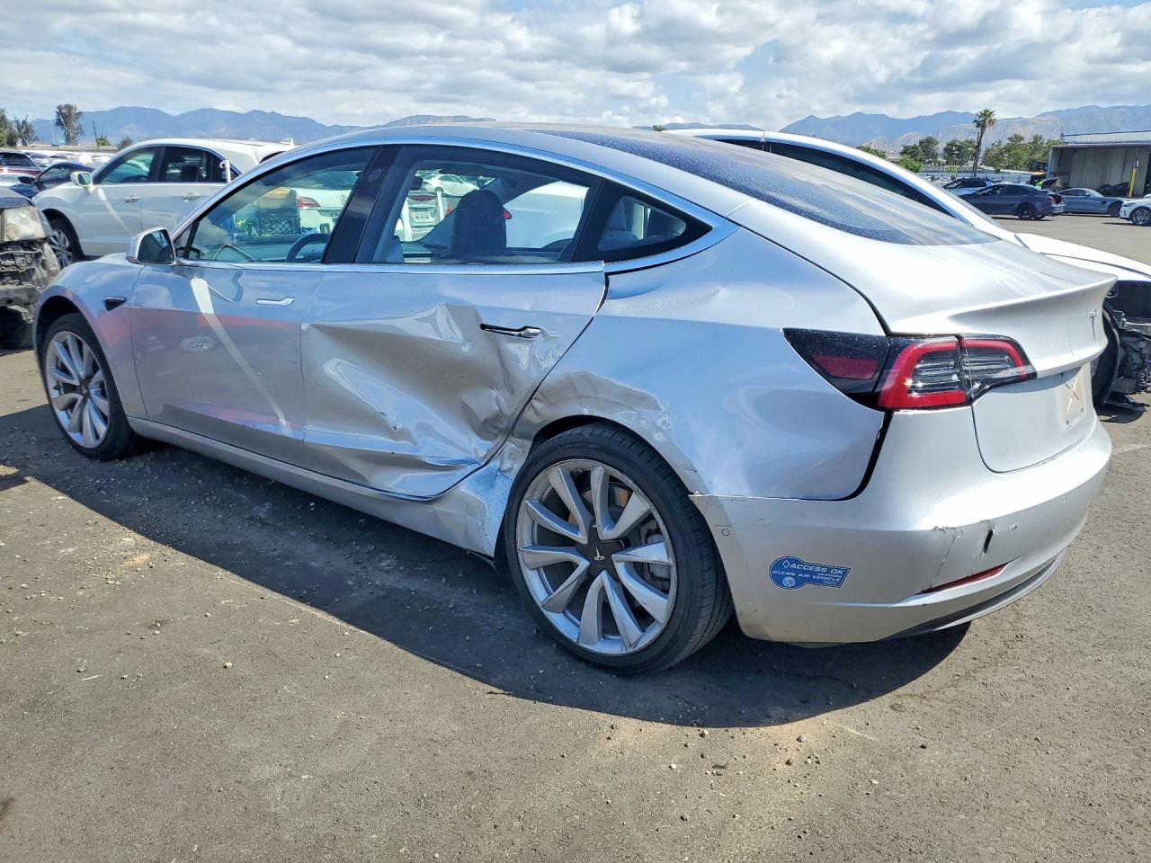 2017 Tesla Model 3 VIN 5YJ3E1EA9HF000985 photo 2