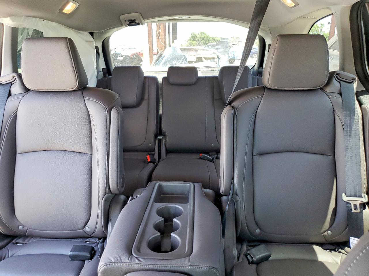 2024 Honda Odyssey VIN 5FNRL6H63RB020767 photo 10