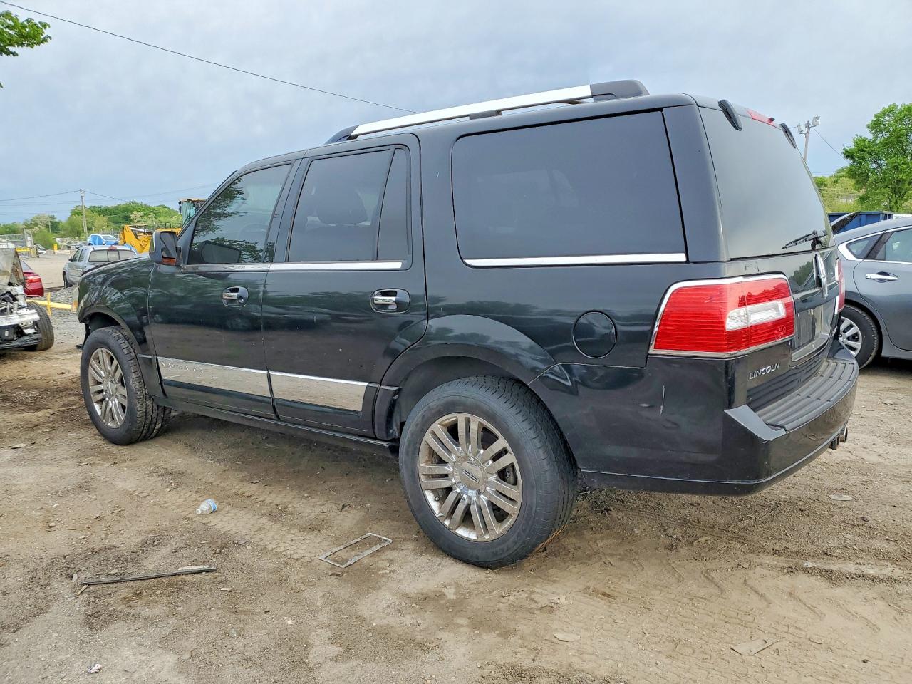 2008 LINCOLN Navigator VIN 5LMFU27578LJ03947 photo 2